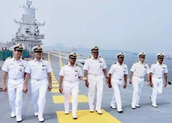 10वी, ITI आणि Graduate विद्यार्थ्यांसाठी Indian Navy मध्ये 741 जागांसाठी भरती.